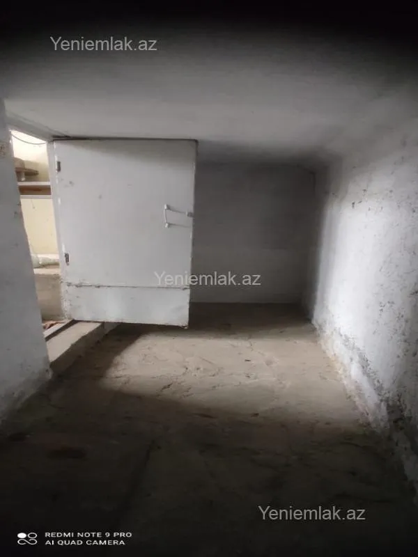 Satılır 3 otaqlı köhnə tikili 85 m²