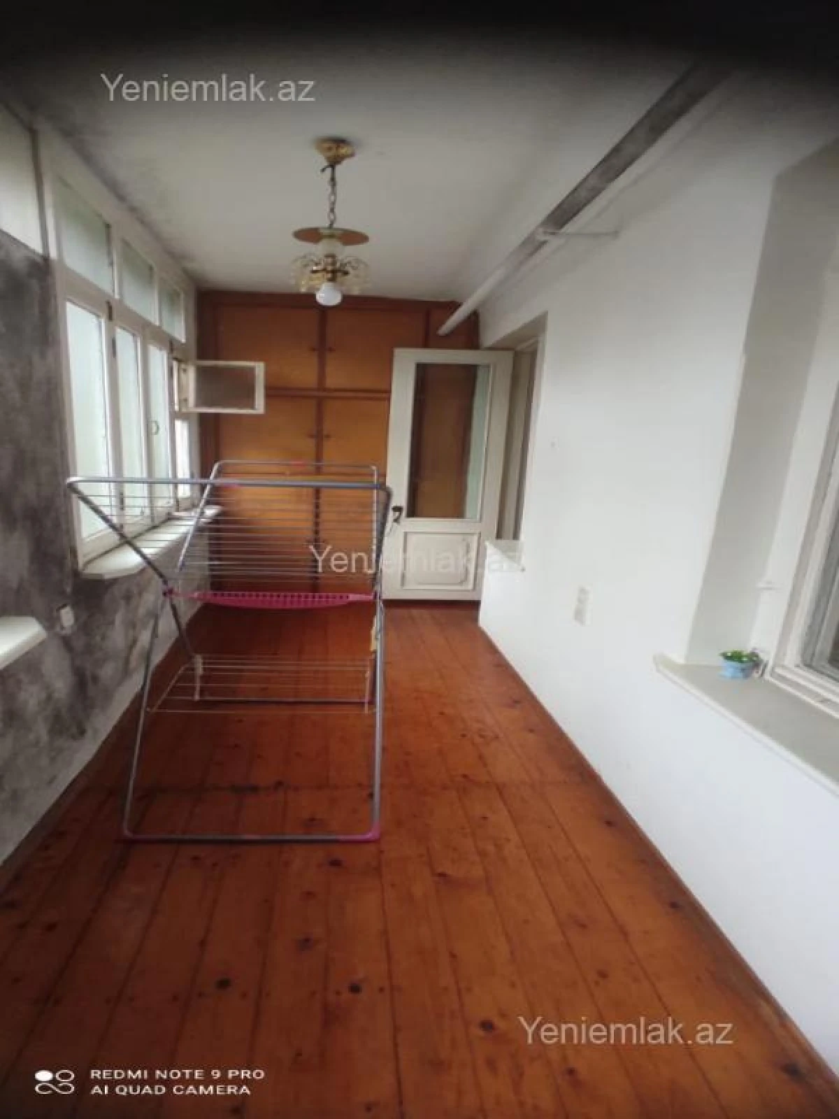 Satılır 3 otaqlı köhnə tikili 85 m²