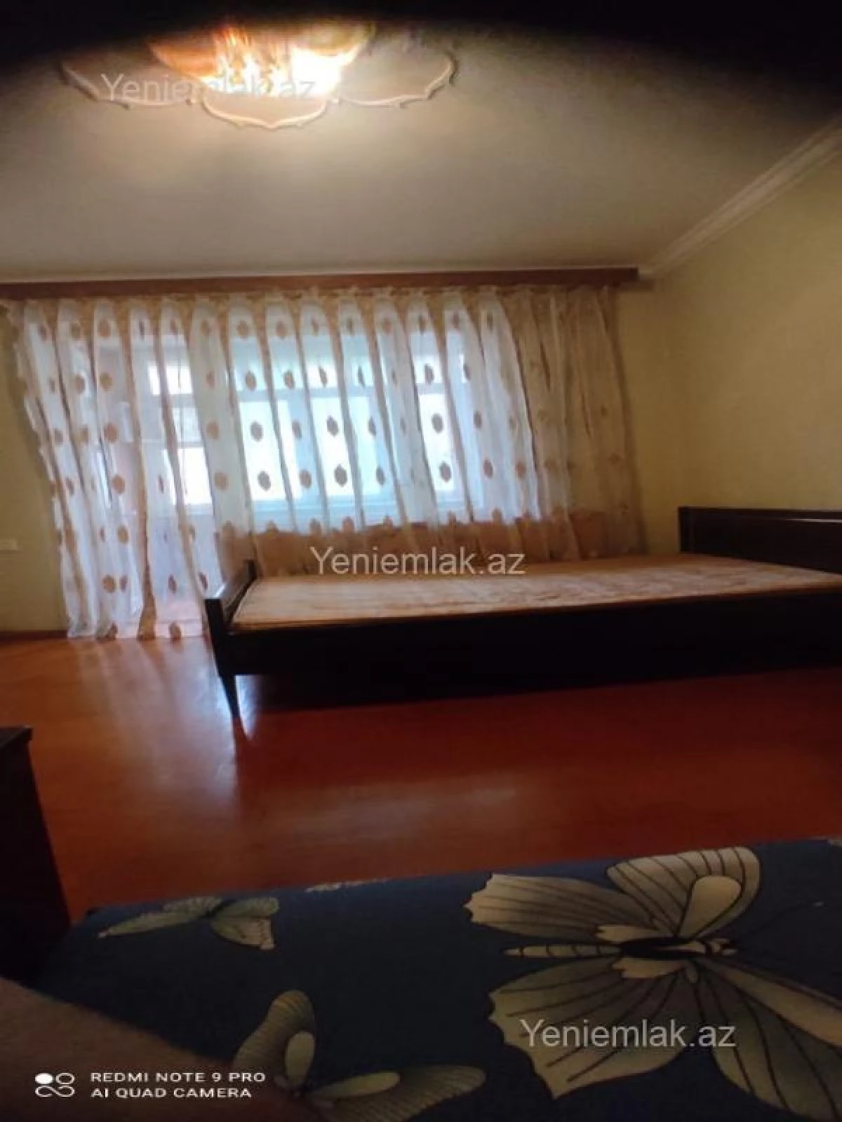 Satılır 3 otaqlı köhnə tikili 85 m²