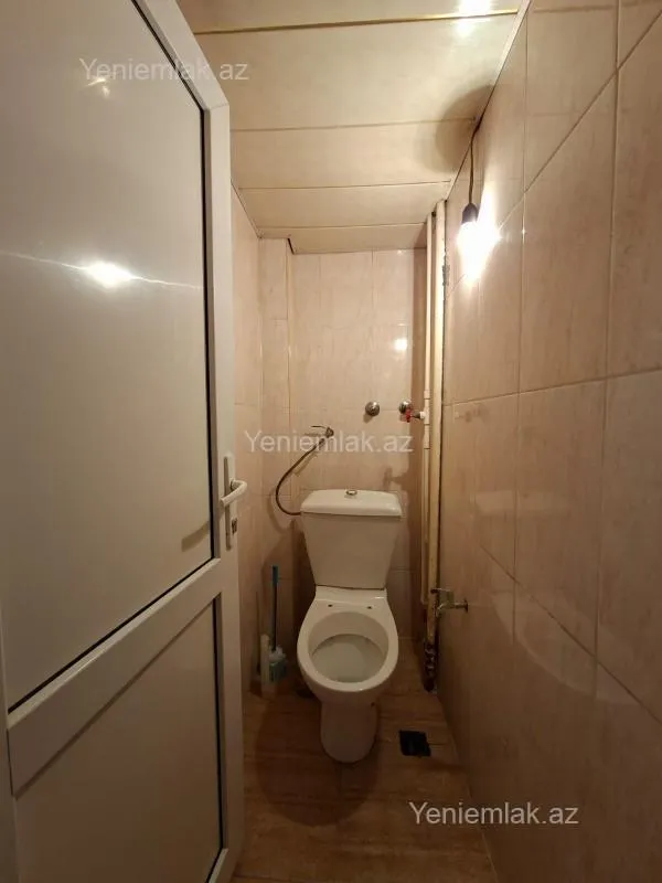 Satılır 2 otaqlı köhnə tikili 76 m²