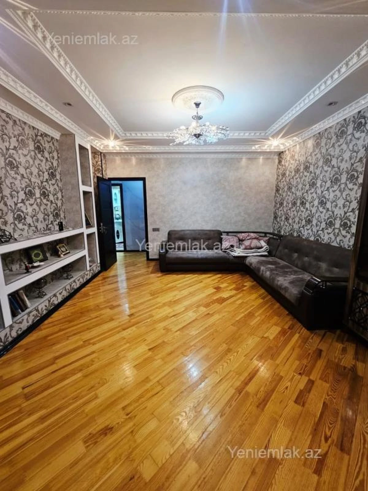 Satılır 3 otaqlı yeni tikili 85 m²