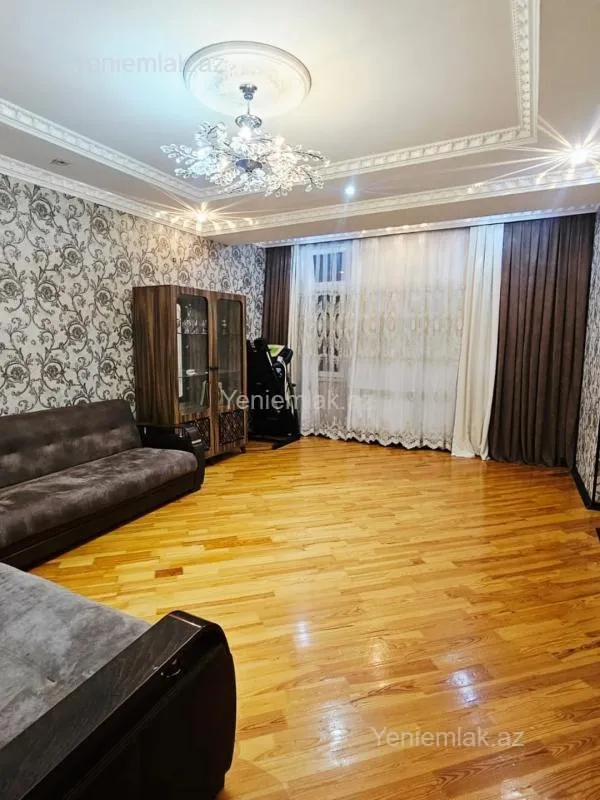 Satılır 3 otaqlı yeni tikili 85 m²