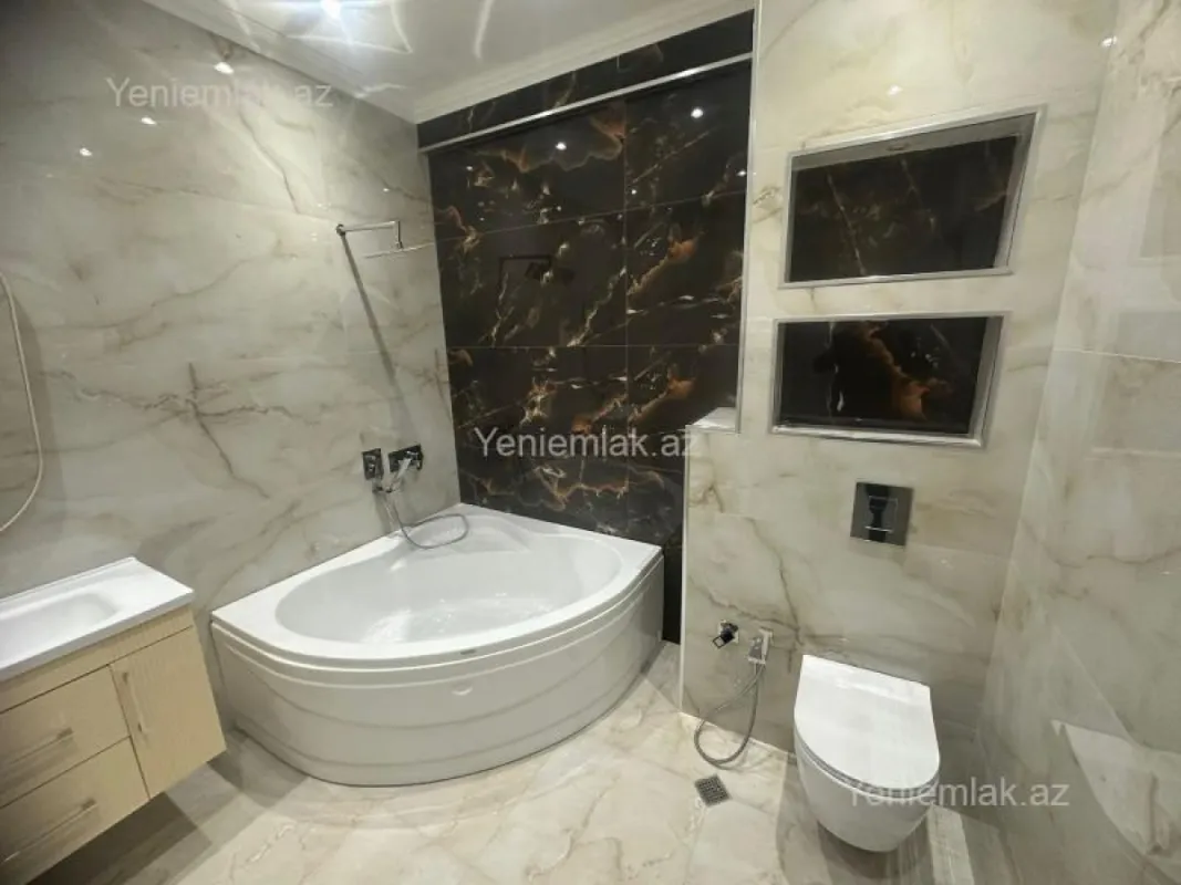 Satılır 3 otaqlı yeni tikili 196 m²