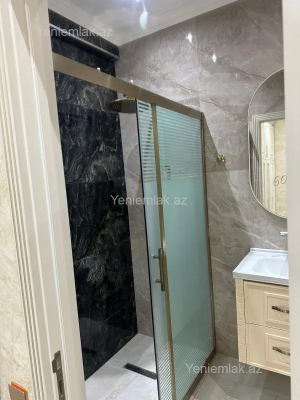 Satılır 3 otaqlı yeni tikili 196 m²