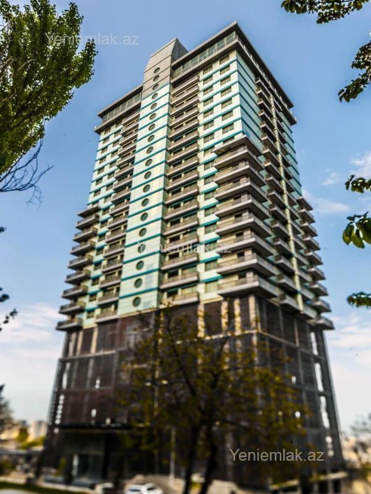 Satılır 3 otaqlı yeni tikili 196 m²