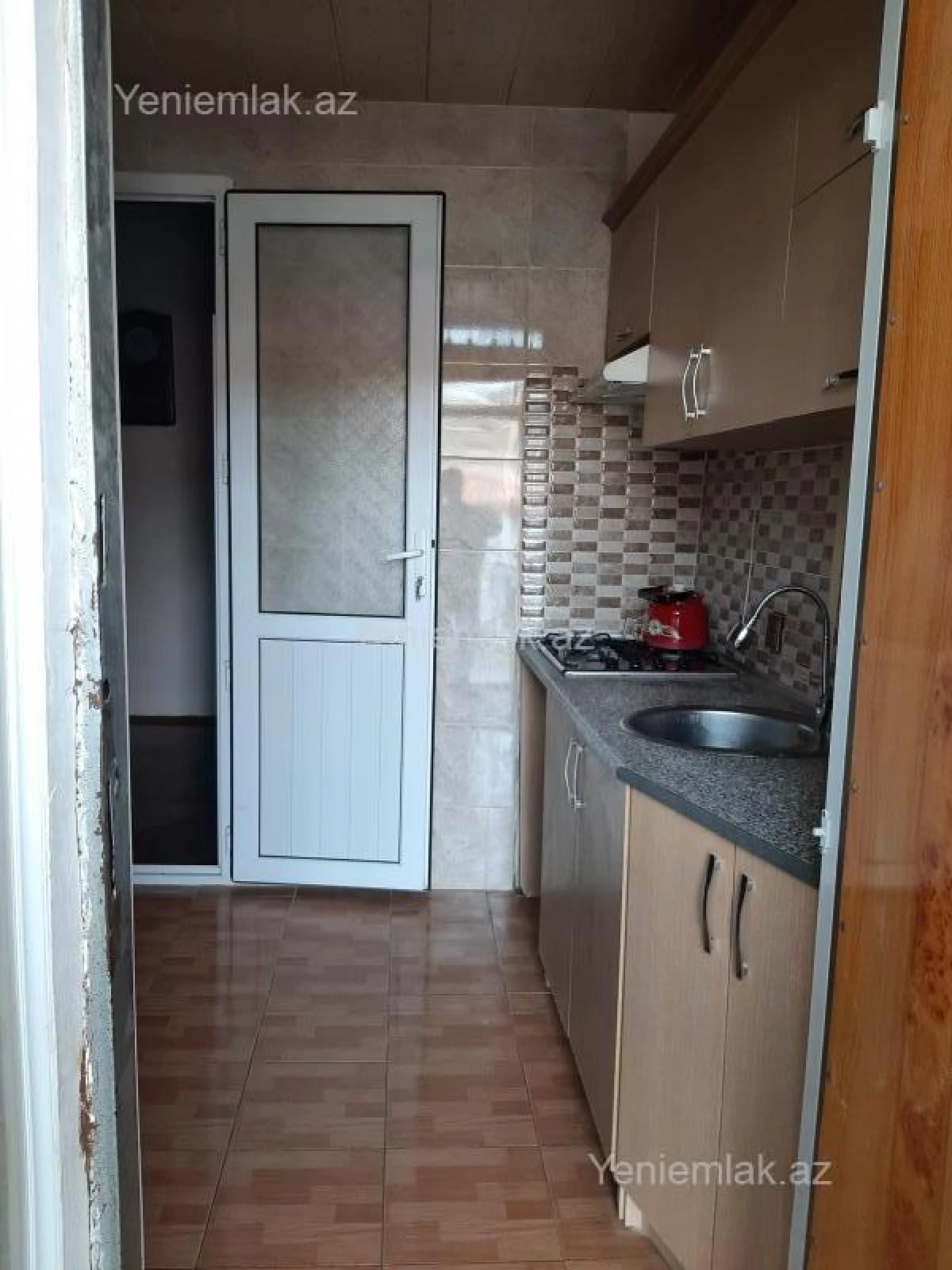 Satılır 2 otaqlı köhnə tikili 50 m²