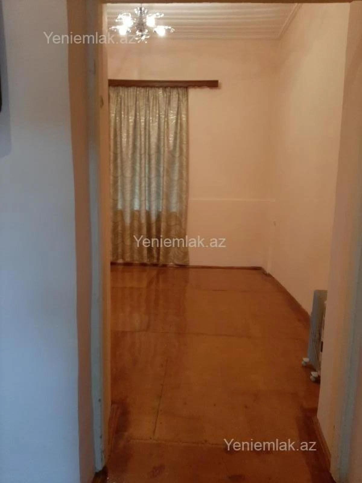 Satılır 2 otaqlı köhnə tikili 50 m²