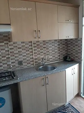 Satılır 2 otaqlı köhnə tikili 50 m²