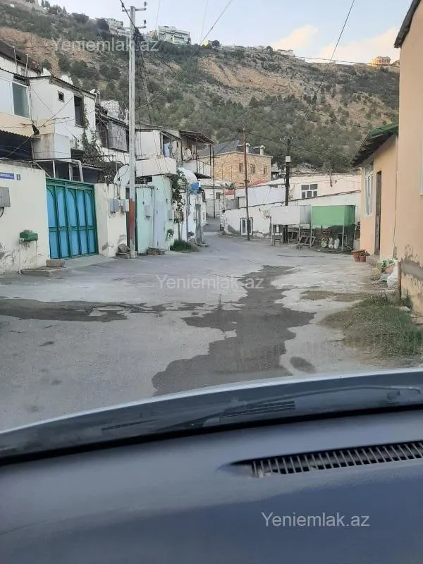 Satılır 2 otaqlı köhnə tikili 50 m²