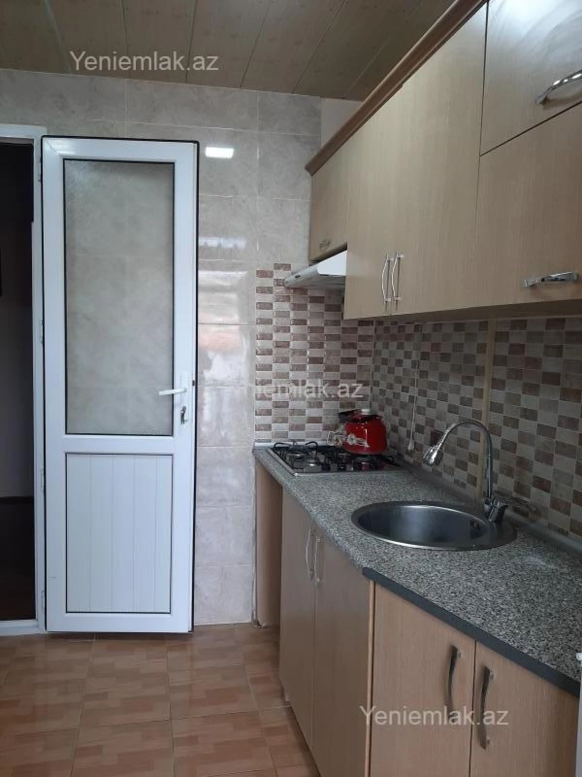 Satılır 2 otaqlı köhnə tikili 50 m²