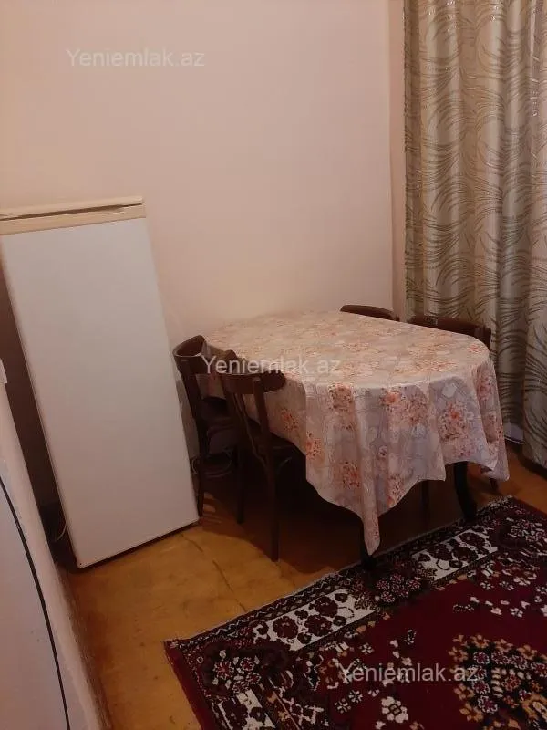 Satılır 2 otaqlı köhnə tikili 50 m²