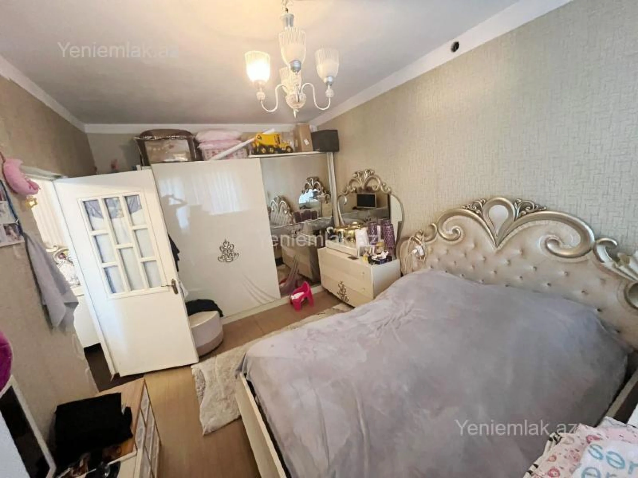 Satılır 5 otaqlı köhnə tikili 120 m²