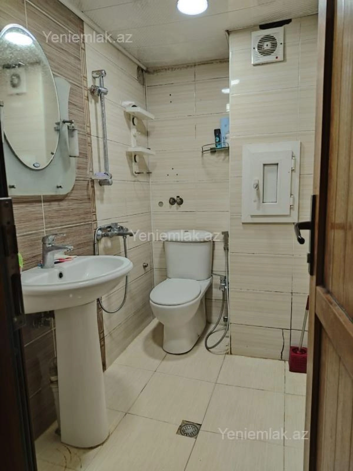 Satılır 2 otaqlı köhnə tikili 40 m²