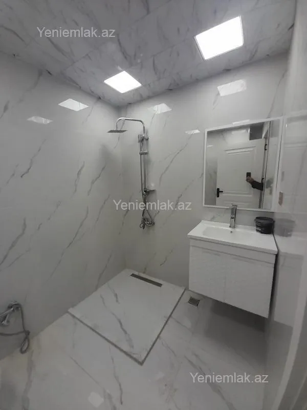 Satılır 3 otaqlı yeni tikili 61.3 m²