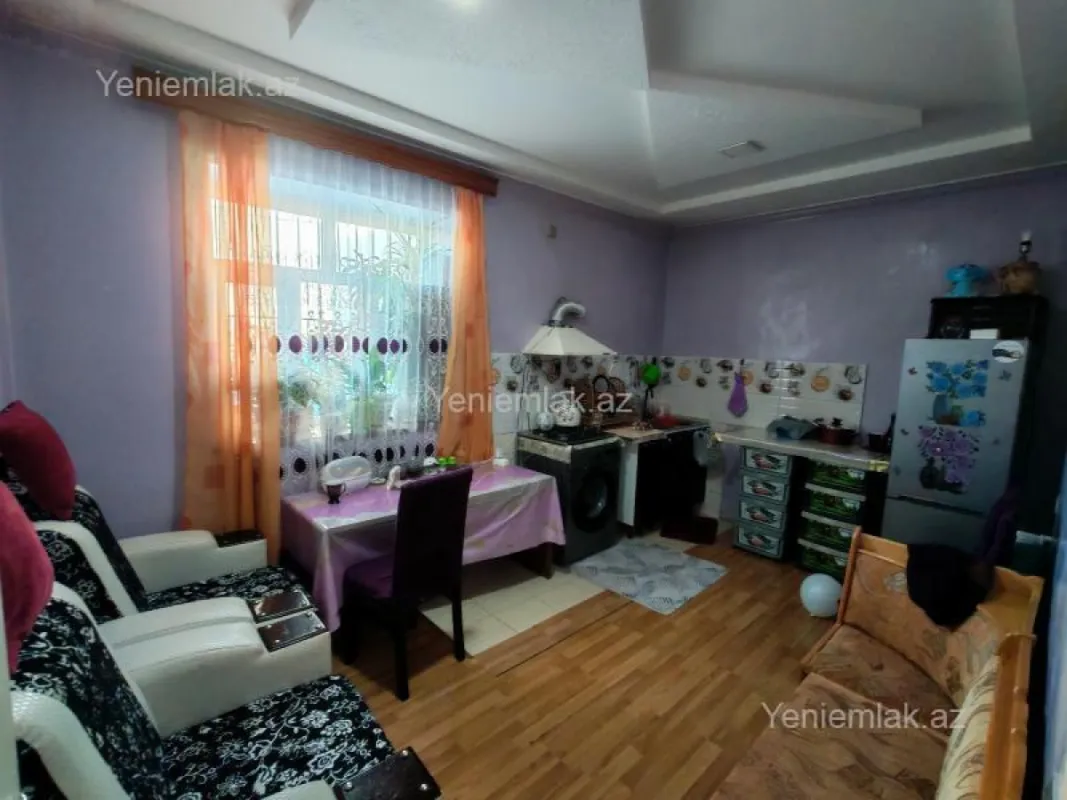 Satılır 4 otaqlı həyət evi 120 m²