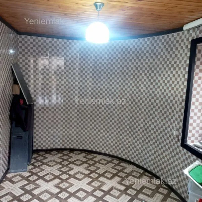 Satılır 8 otaqlı həyət evi 220 m²