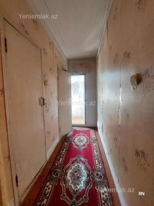 Satılır 4 otaqlı köhnə tikili 90 m²