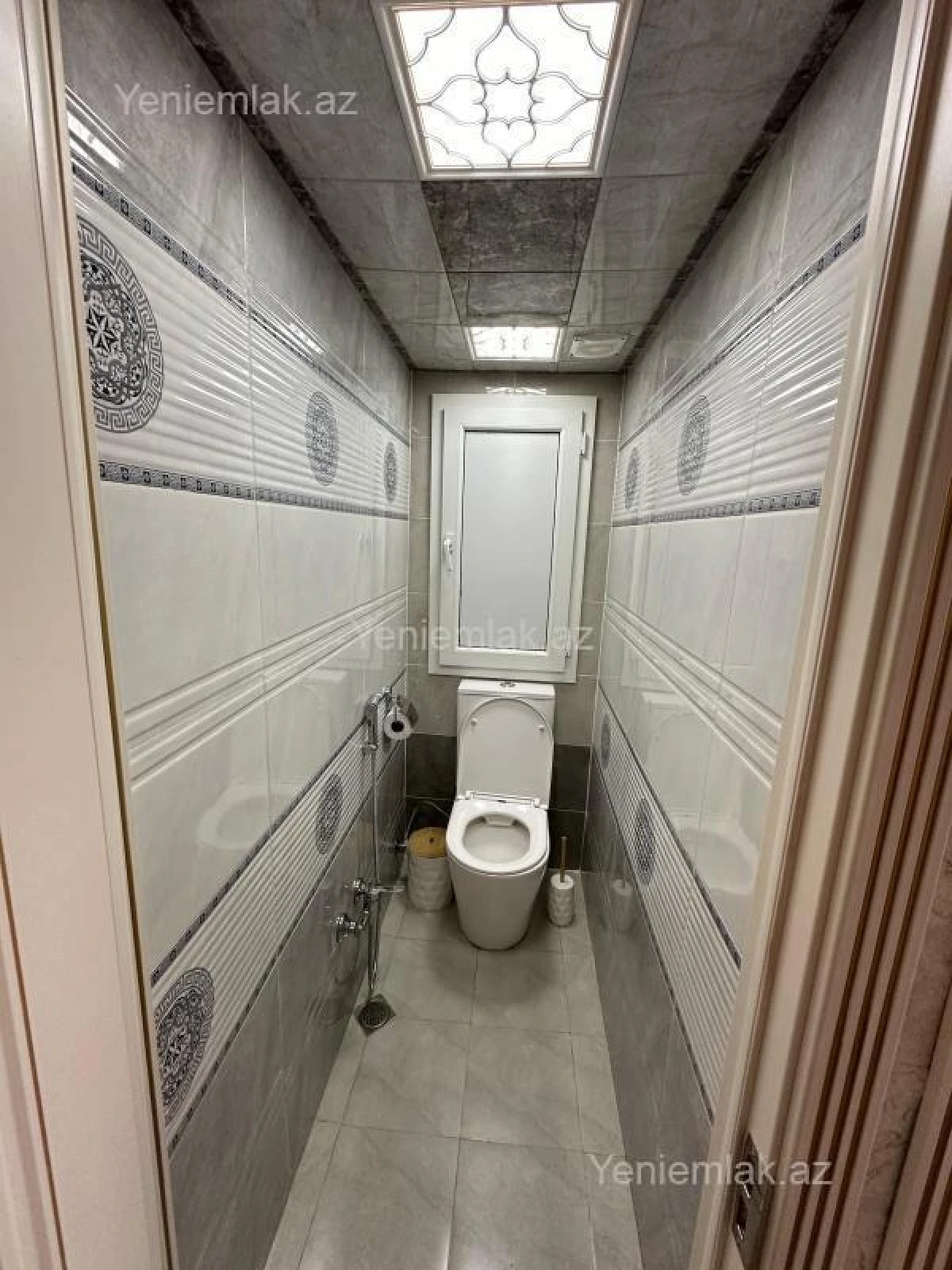 Satılır 2 otaqlı köhnə tikili 55 m²