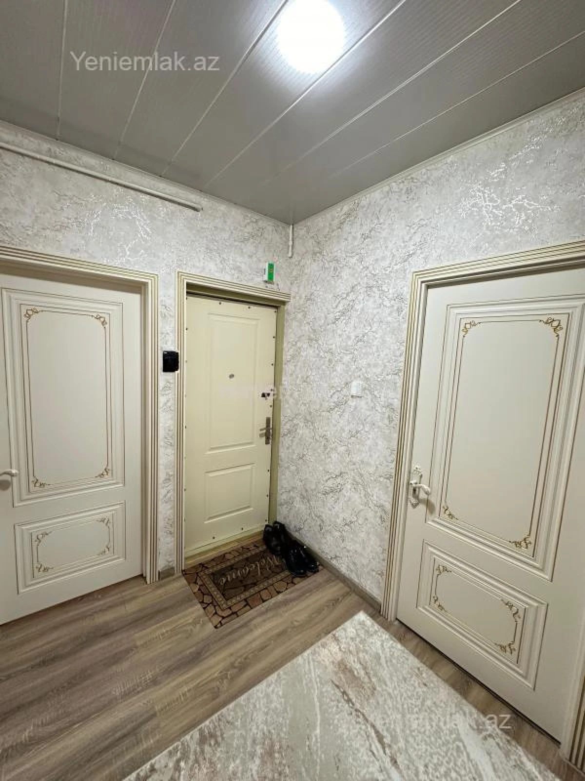 Satılır 2 otaqlı köhnə tikili 55 m²