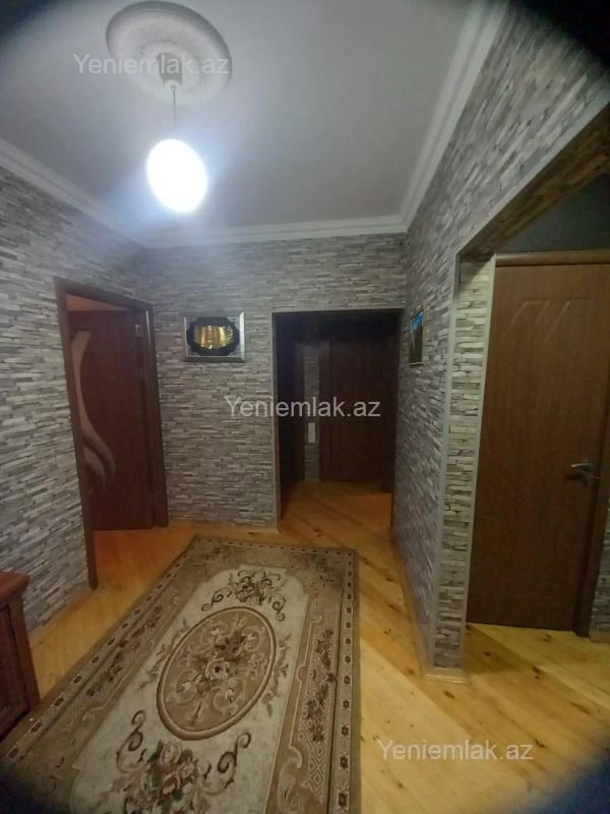 Satılır 4 otaqlı köhnə tikili 90 m²