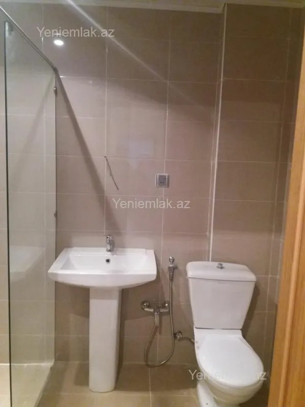 Satılır 2 otaqlı yeni tikili 80 m²