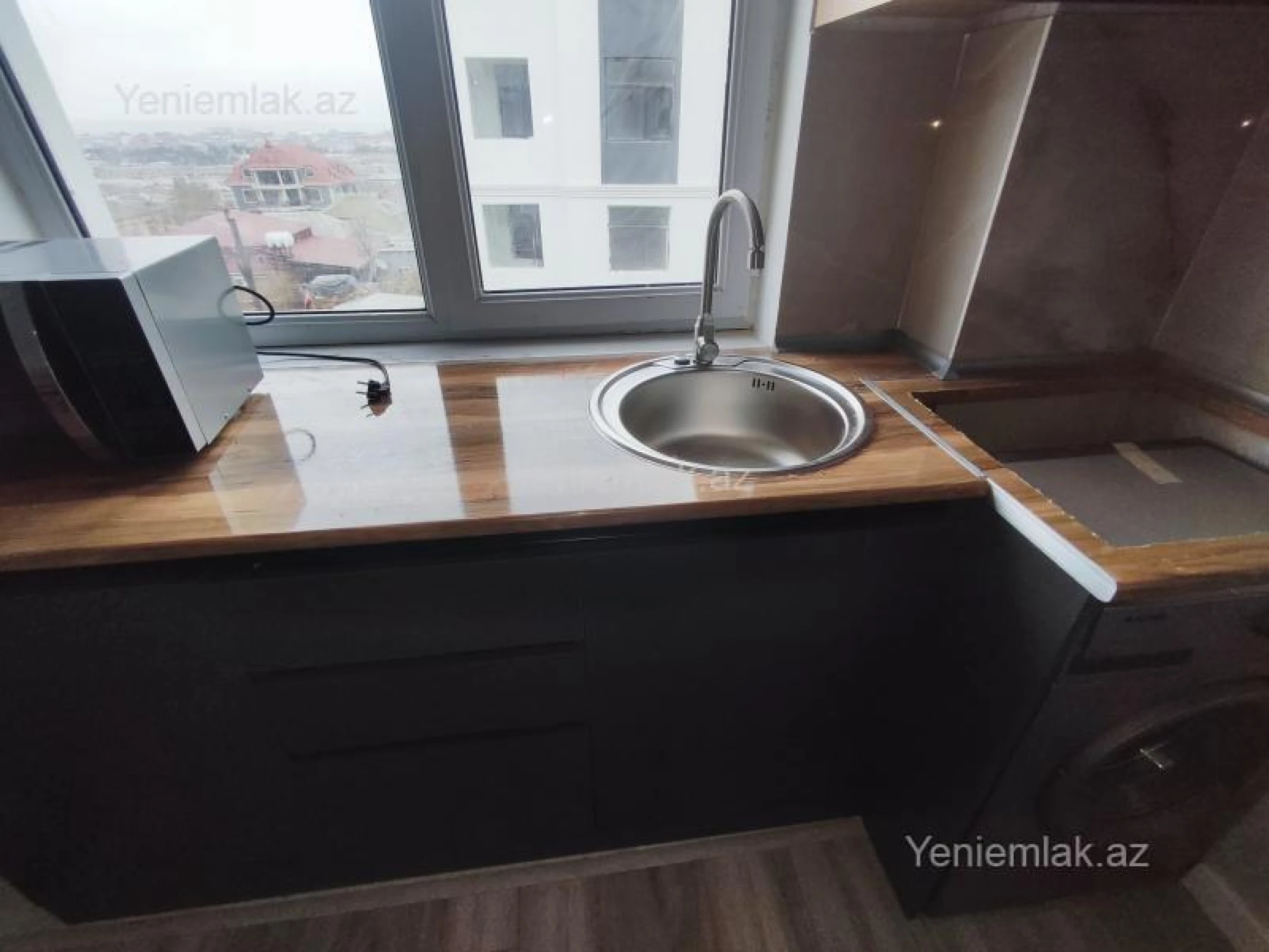 Satılır 3 otaqlı yeni tikili 60 m²