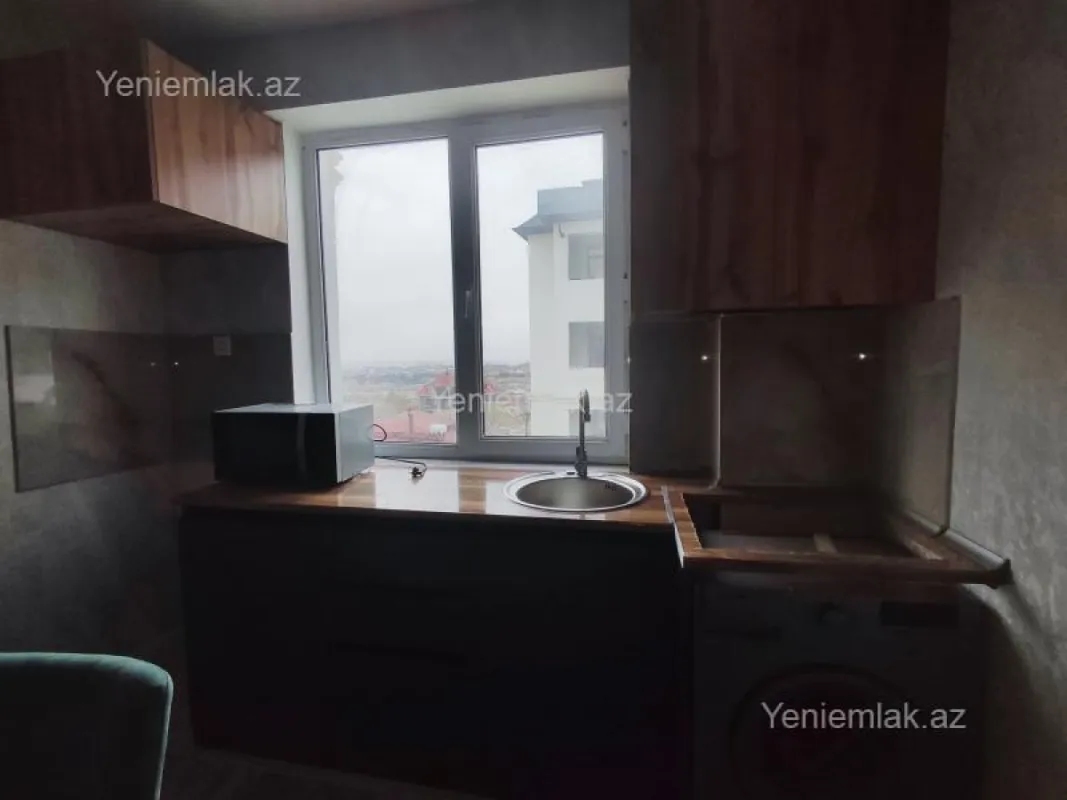 Satılır 3 otaqlı yeni tikili 60 m²