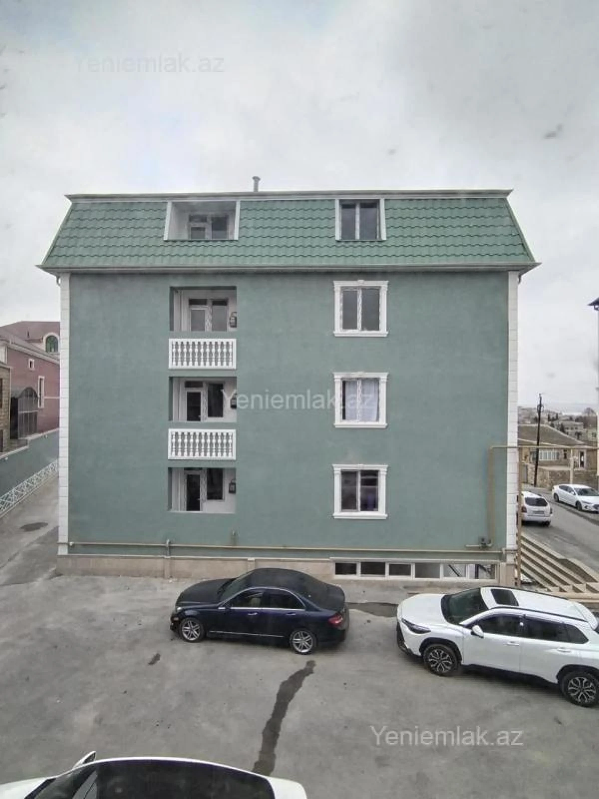 Satılır 3 otaqlı yeni tikili 60 m²