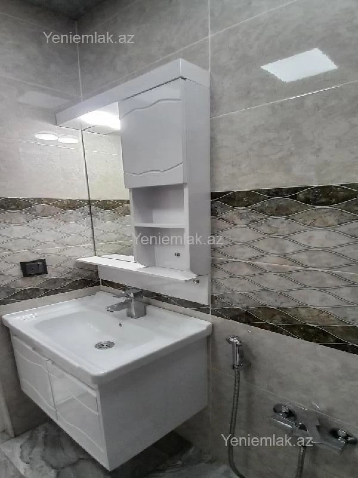 Satılır 2 otaqlı yeni tikili 50 m²