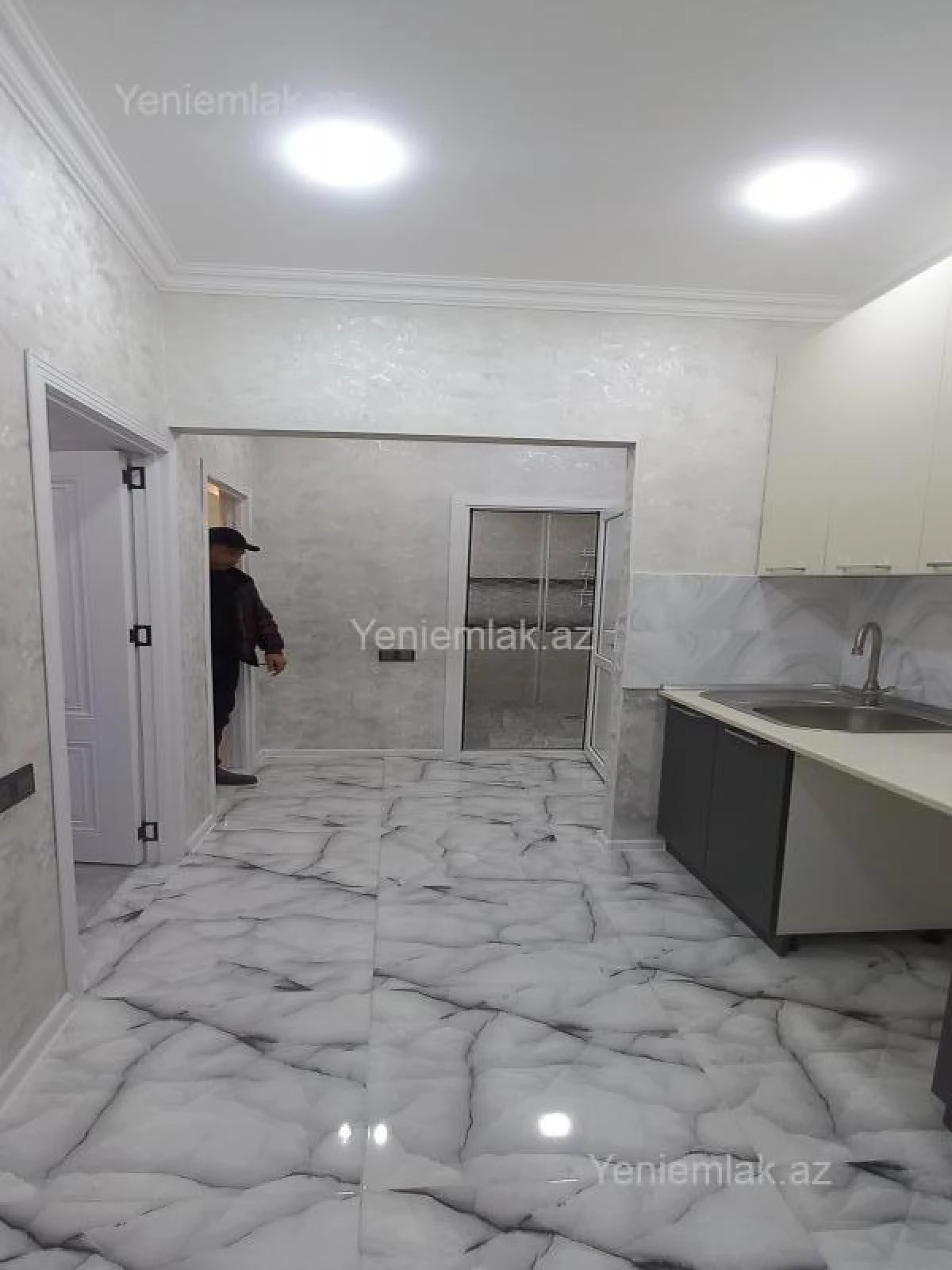 Satılır 2 otaqlı yeni tikili 50 m²