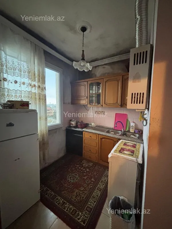 Satılır 2 otaqlı köhnə tikili 55 m²