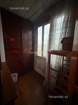 Satılır 2 otaqlı köhnə tikili 55 m²