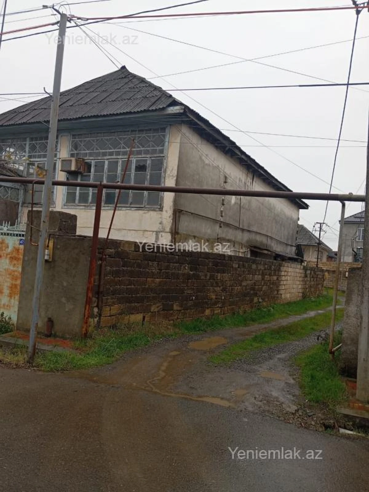 Satılır 6 otaqlı həyət evi 185.8 m²