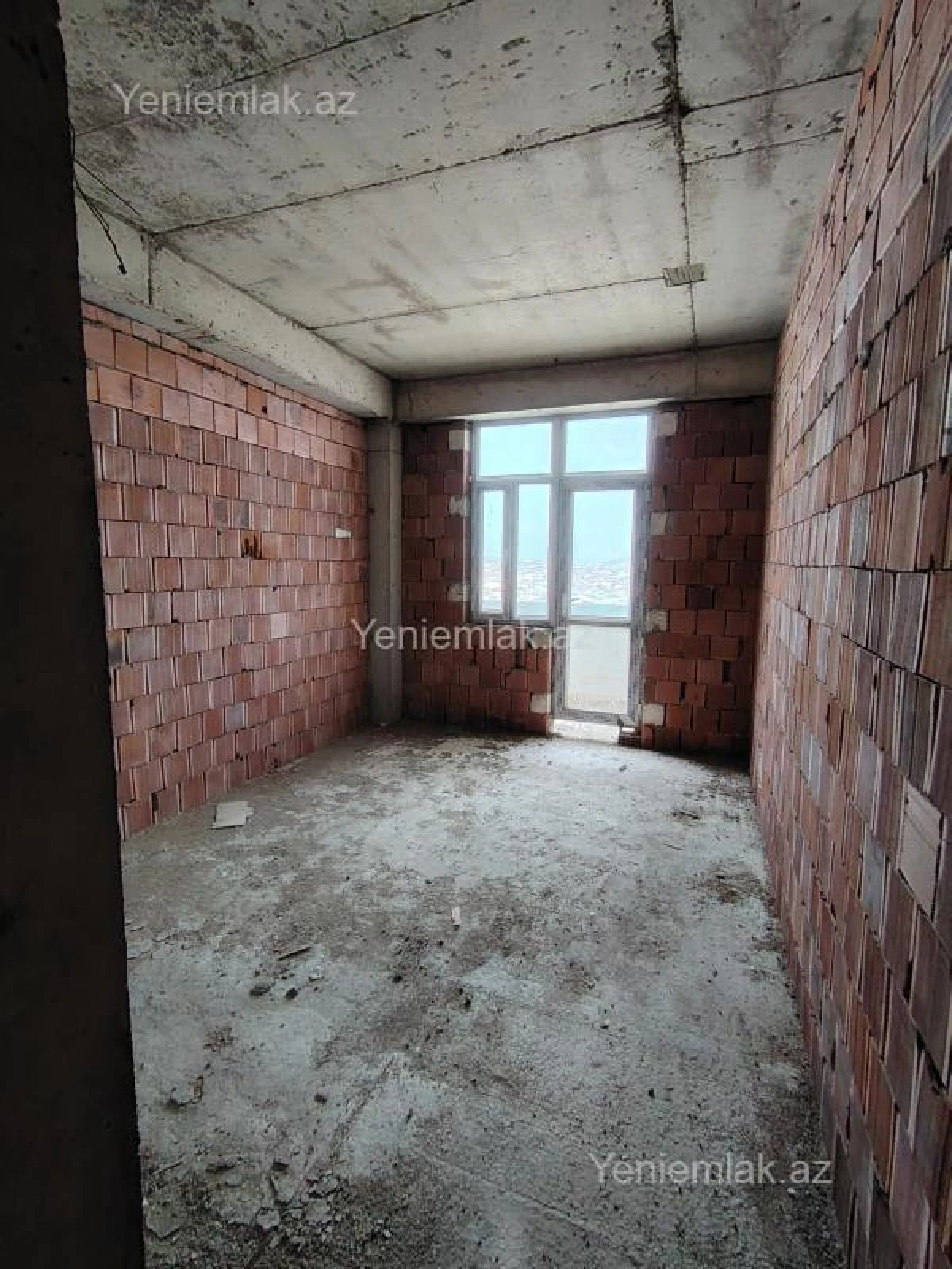 Satılır 2 otaqlı yeni tikili 74 m²