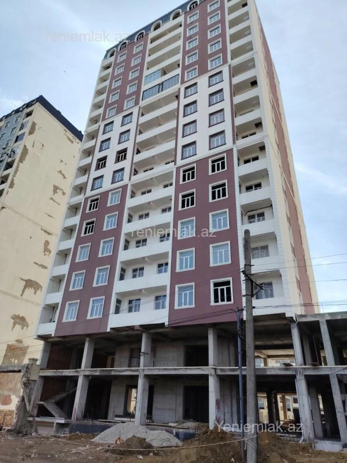 Satılır 2 otaqlı yeni tikili 74 m²