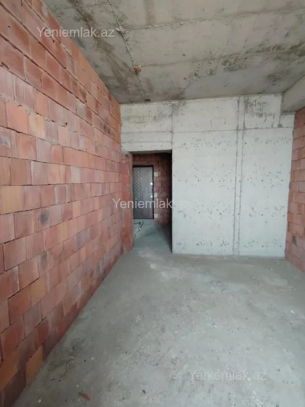 Satılır 2 otaqlı yeni tikili 74 m²