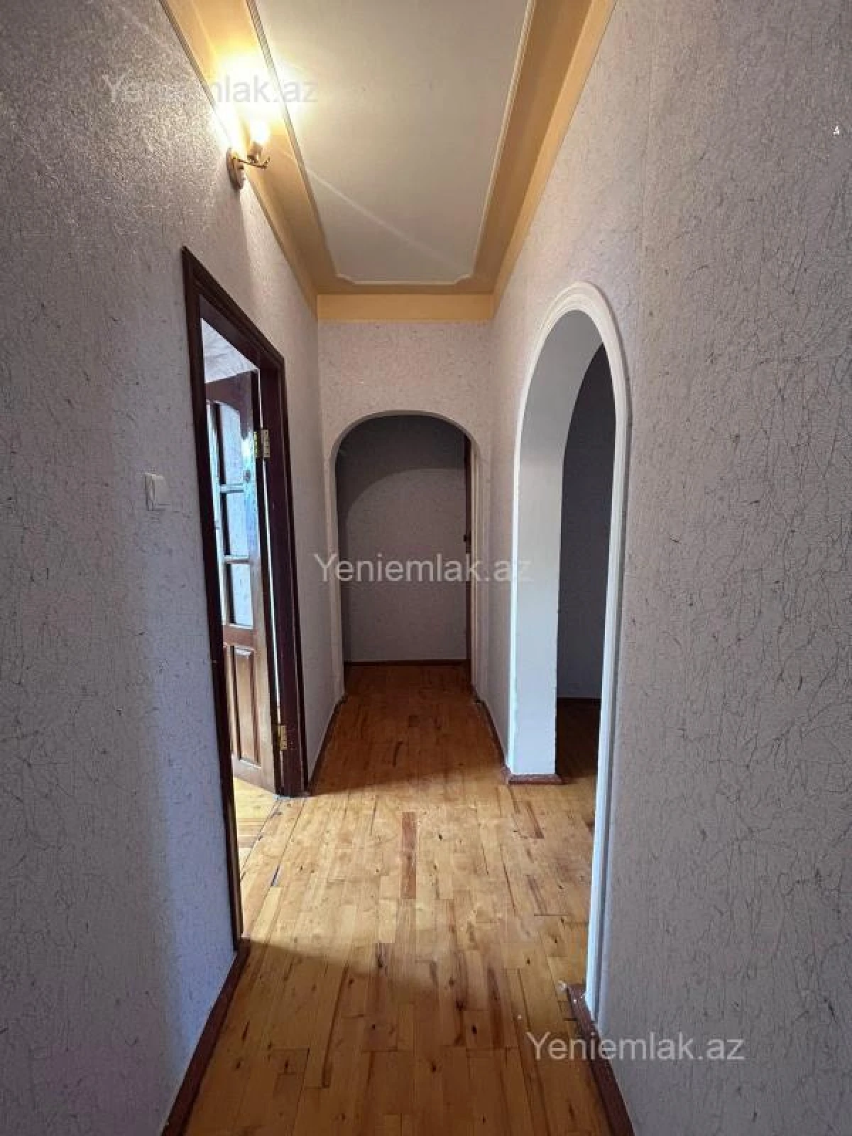 Satılır 3 otaqlı köhnə tikili 85 m²