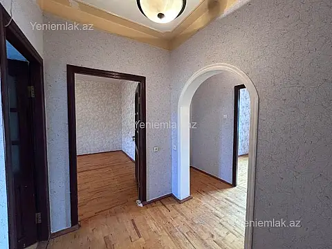 Satılır 3 otaqlı köhnə tikili 85 m²