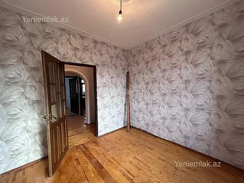 Satılır 3 otaqlı köhnə tikili 85 m²