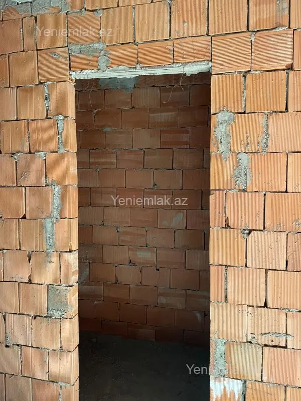 Satılır 3 otaqlı yeni tikili 84.5 m²