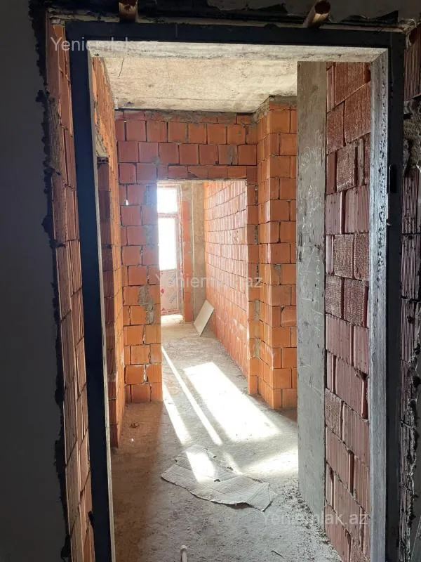 Satılır 3 otaqlı yeni tikili 84.5 m²