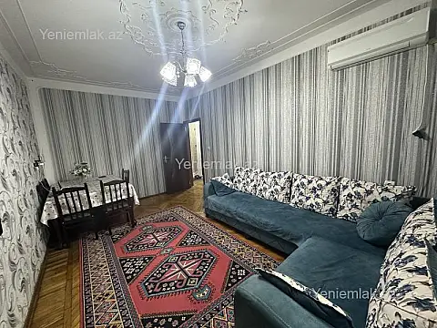 Satılır 2 otaqlı köhnə tikili 61 m²