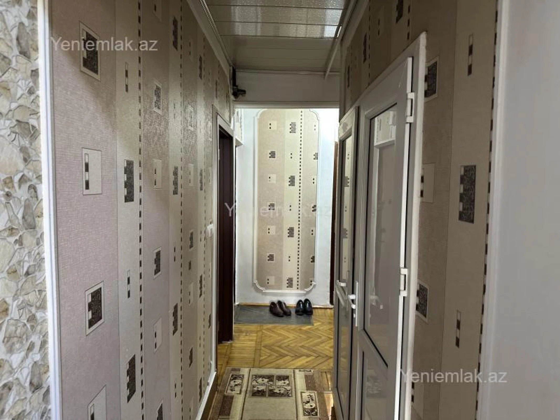 Satılır 2 otaqlı köhnə tikili 61 m²