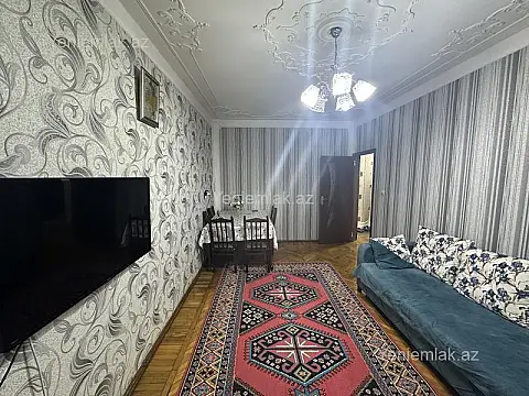 Satılır 2 otaqlı köhnə tikili 61 m²