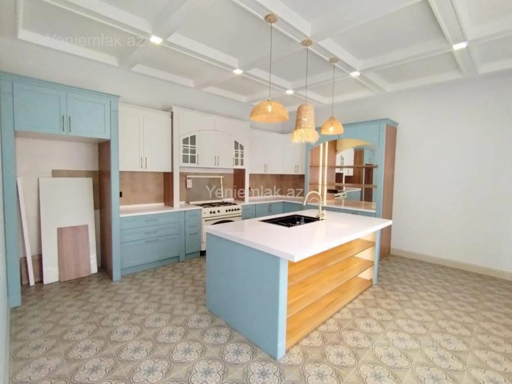 Satılır 4 otaqlı həyət evi 200 m²