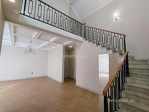 Satılır 4 otaqlı həyət evi 200 m²