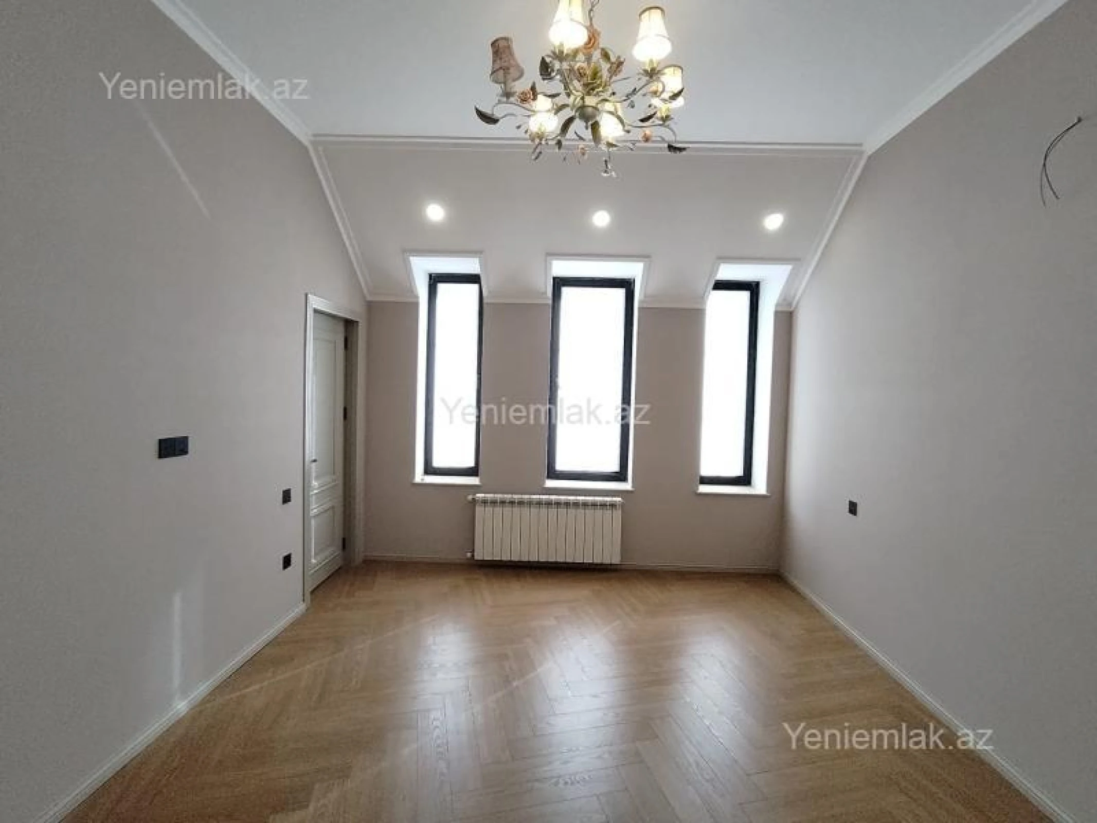 Satılır 4 otaqlı həyət evi 200 m²