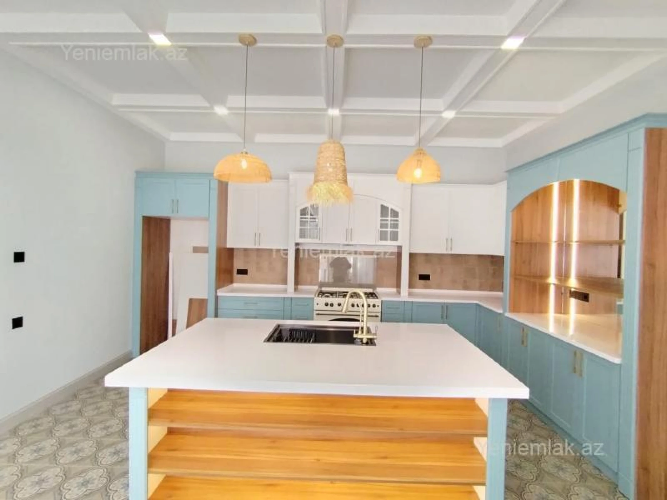 Satılır 4 otaqlı həyət evi 200 m²