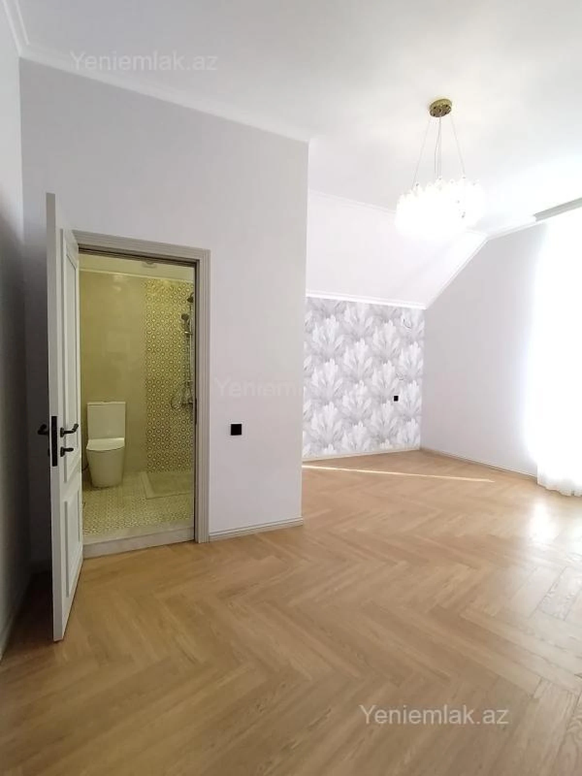 Satılır 4 otaqlı həyət evi 200 m²