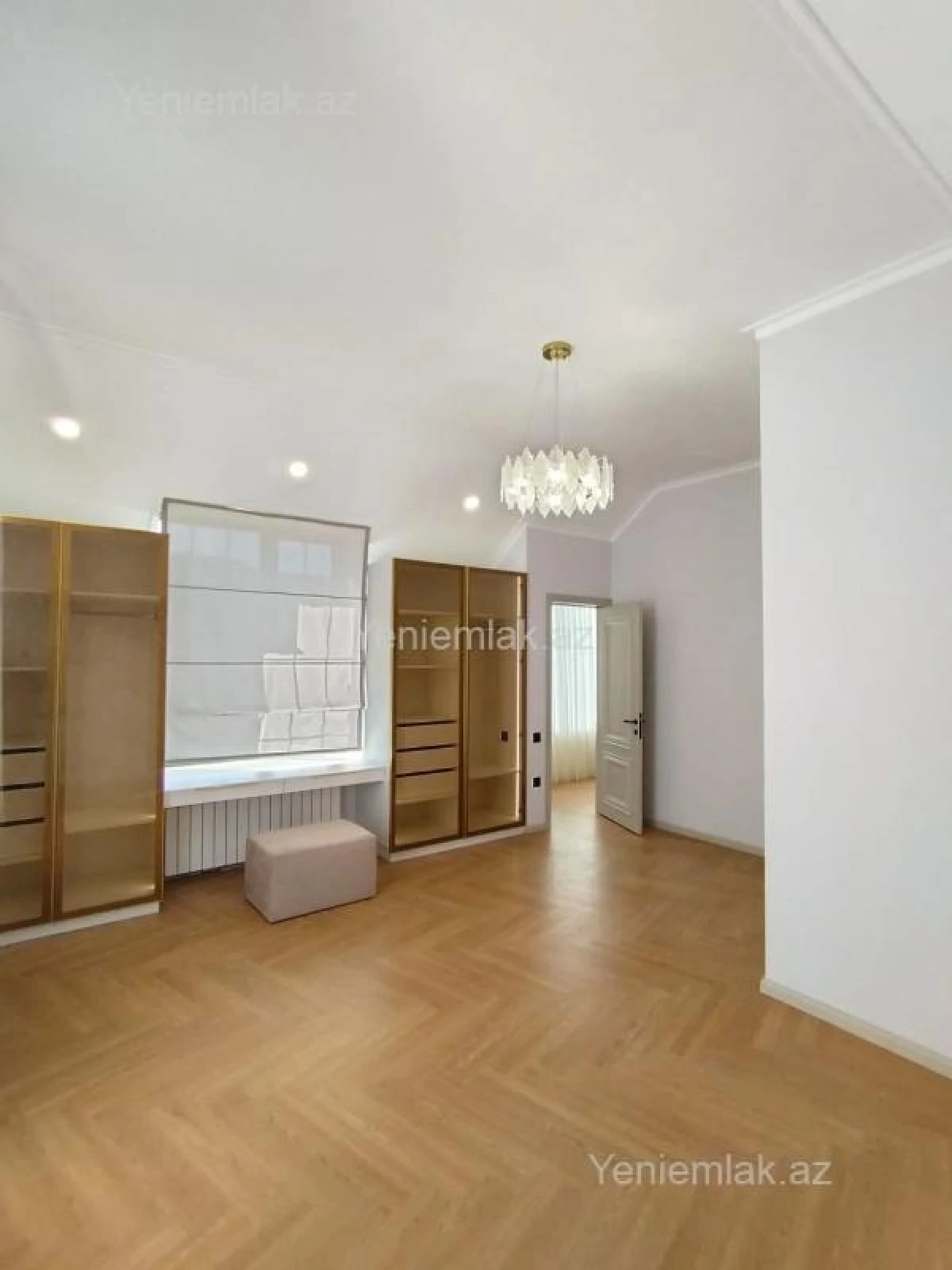 Satılır 4 otaqlı həyət evi 200 m²